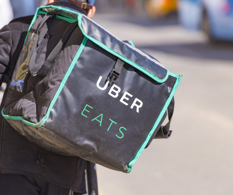 Carrefour et Uber Eats renforcent leur partenariat.