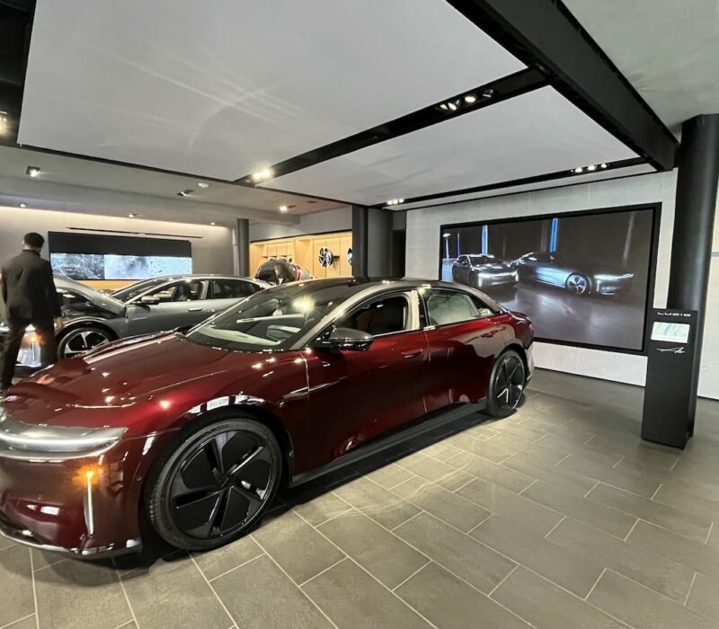 [Feature] New Mobility: In New York, Lucid Motors redefines the luxury-car retail experience.